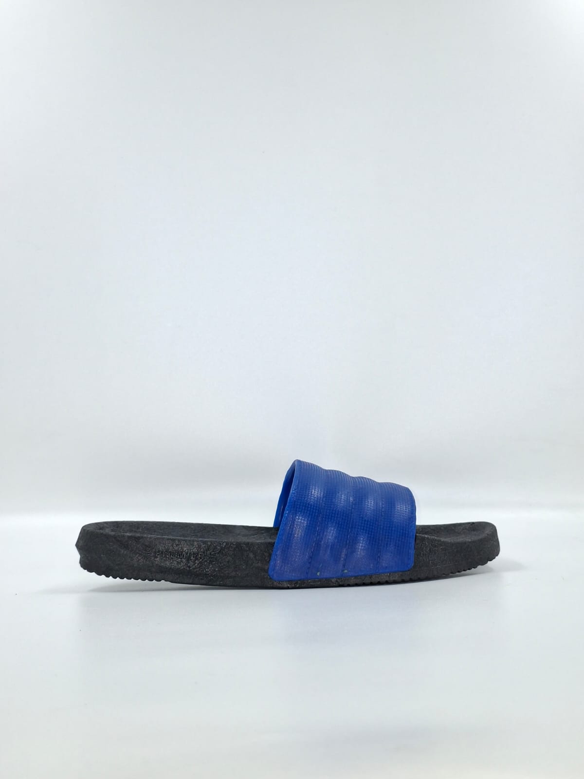 WB STRONG- SLIDE